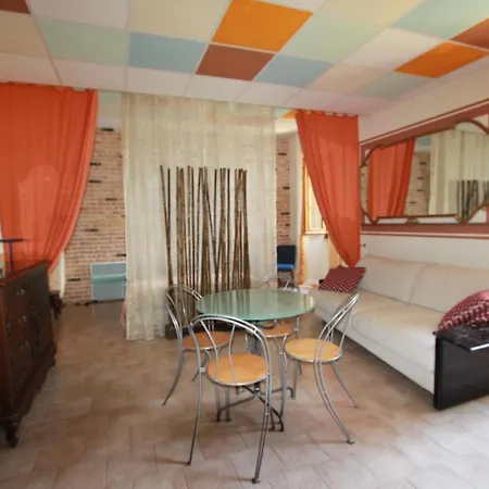Il Vecchio Porto Apartment *